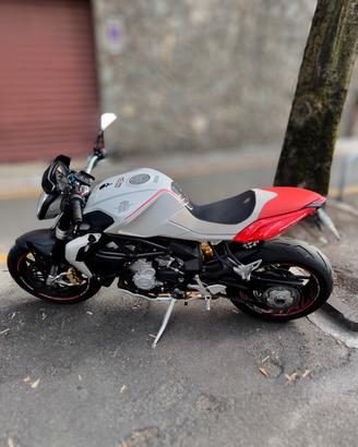 MV AGUSTA BRUTALE 800 2012