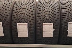 Set 4 Pneumatici Invernali Hankook 245/45 R18