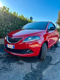 Lancia Y gold ibrida