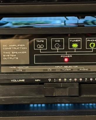 Amplificatore Stereo Akai AM-A102