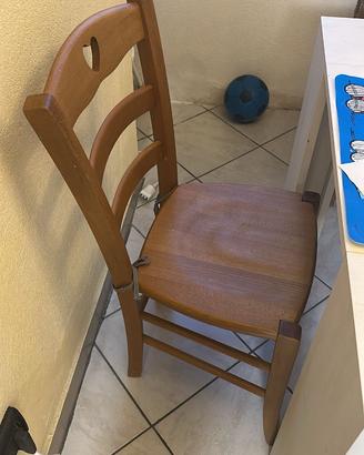 4 SEDIE IN LEGNO