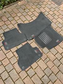 Pedanine Audi A4 b9 anno 2016