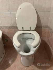 Coppia sanitari per disabili