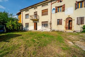 CASA SEMINDIPENDENTE A MONTECCHIA DI CROSARA