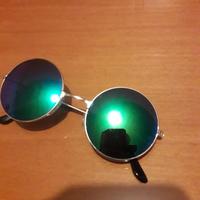 Occhiali da sole tondi