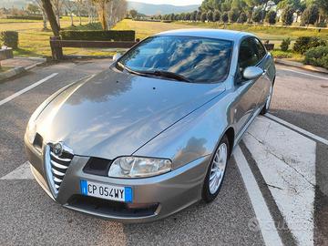Alfa Romeo GT 1.9 MJT 16V Distinctive