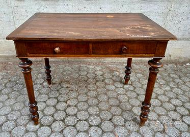 Tavolo scrittoio antico in legno massello