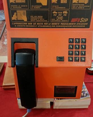 Cabina telefonica vintage