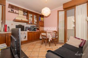 Bilocale ristrutturato con balcone e garage