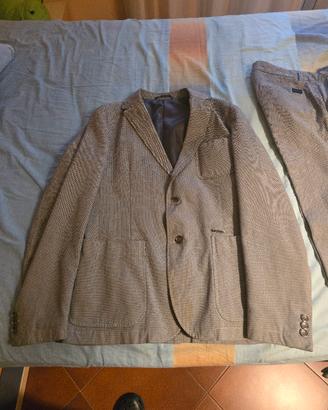 giacca e pantalone elegante guess