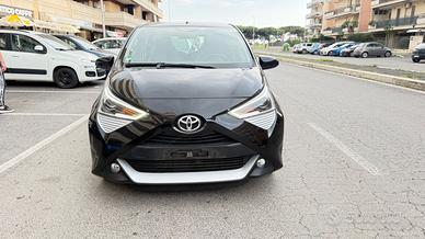 Toyota Aygo Connect 1.0 VVT-i 72 CV 5 porte x-play