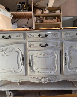 Credenza Provenzale