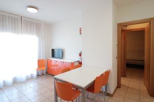 Bilocale al piano secondo in residence con piscina