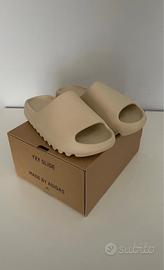 Adidas Yeezy Slide Bone