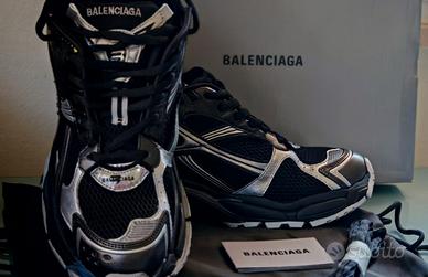 sneaker Runner di Balenciaga