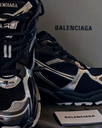 sneaker Runner di Balenciaga