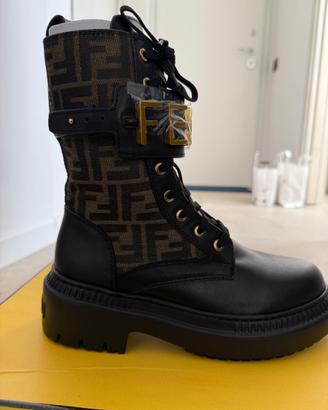 Stivaletti FENDI n.39