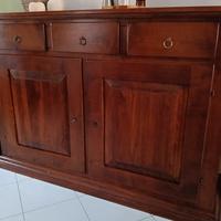 Mobile in legno massello 