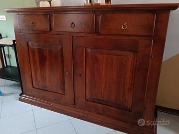 Mobile in legno massello 