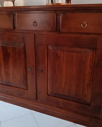 Mobile in legno massello 