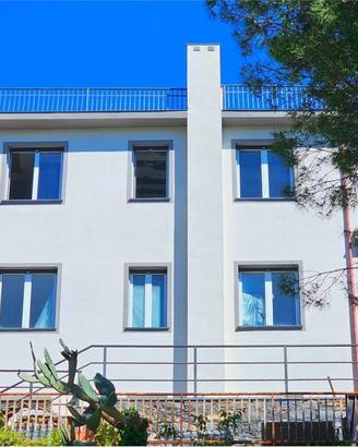 Casa indipendente di 107 m² con 3 locali e posto a