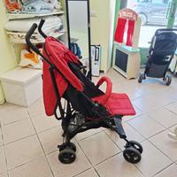 Passeggino leggero con chiusura a ombrello