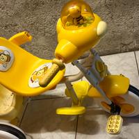 Triciclo con pesali (senza blocco davanti)