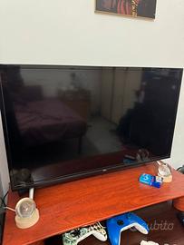 TCL 32”