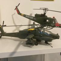 Elicottero Apache Ah64+Huey Hog scala 1/32 plastic
