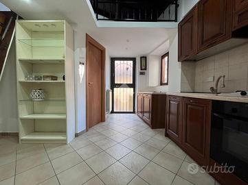 2 LOCALI A ROCCA PRIORA