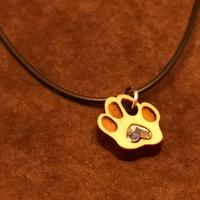 Ciondolo IMPRONTA zampa con Swarovski®