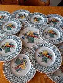 Servizio Villeroy&Boch 12piatti+1piatto da portata