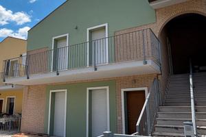 Appartamento al Piano Primo con Garage