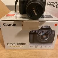 Canon 2000D + obbiettivo 18-55 + kit pulizia compl