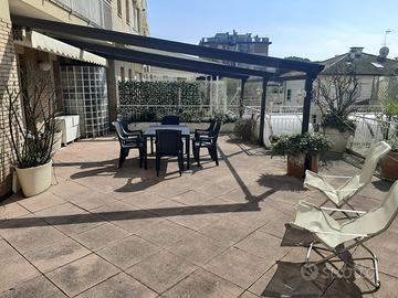 Appartamento Climatizzato con Terrazzo Attrezzato