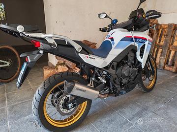Honda XL750 Transalp 2024 - 4500 km - Accessoriata