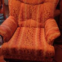 DIVANO CON DUE POLTRONE