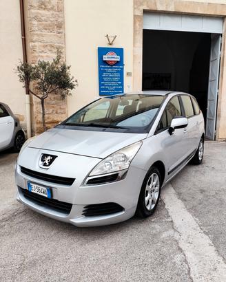 Peugeot 5008 1.6 HDi 112CV Family