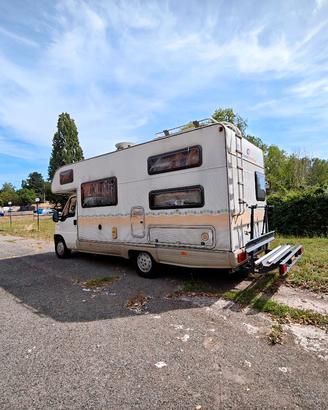 camper 7 posti  su fiat ducato 2.8 tdcon portamoto