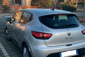 Renault Clio 4  - neopatentati - (CarPlay ecc)
