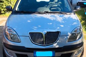 Lancia Ypsilon 1.3 MJT 75 CV Argento