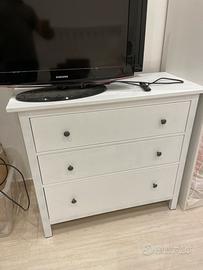Cassettiera hemnes ikea 3 cassetti come nuova