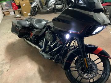 Harley Davison Road Glide CVO
