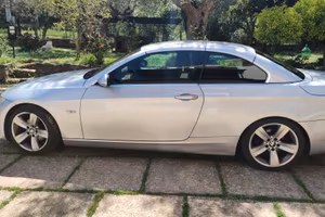 BMW cabriolet 320d in  buone condizioni  ,tenuta