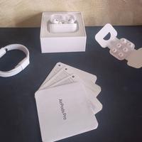 Apple AirPods Pro 2 