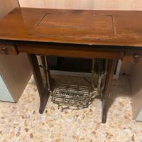 Antica Macchina da Cucire Singer con Mobiletto Ori