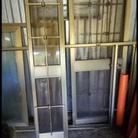 Porta, finestra e una porta-finestra per esterno