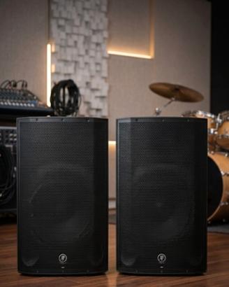 Coppia Casse Attive Mackie Thump 15A  1300watt