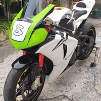CBR 1000 pista