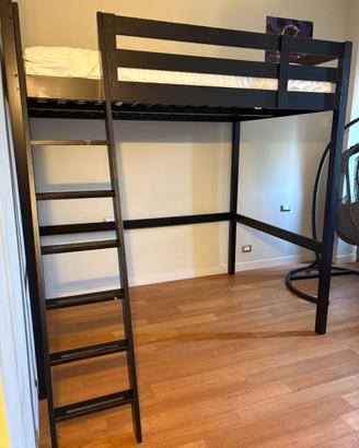 Letto a soppalco in legno massello